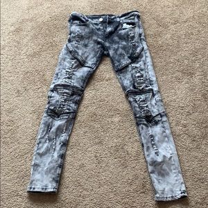 Jeans (distressed)